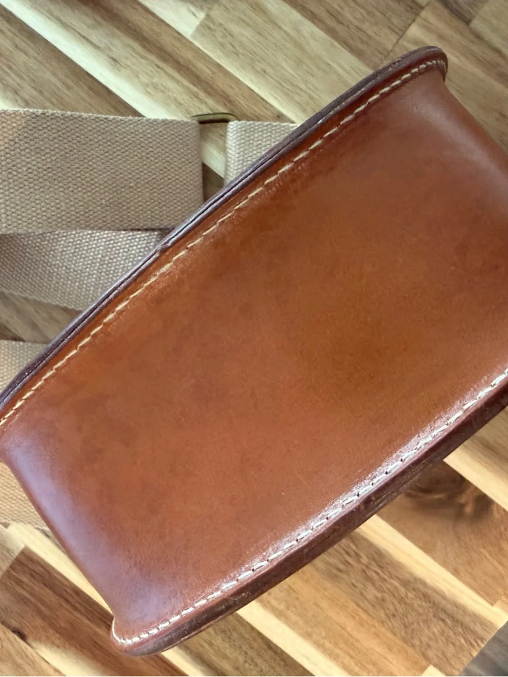 Portland Leather Saddle Crossbody Bag - Picture 13 of 15